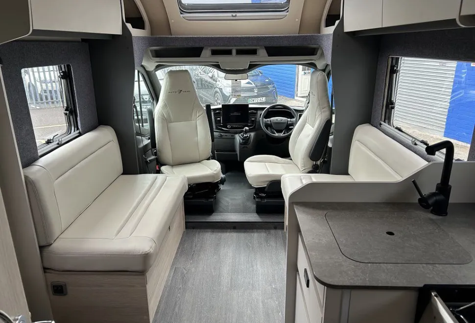 AUTOTRAIL  F-LINE F60 