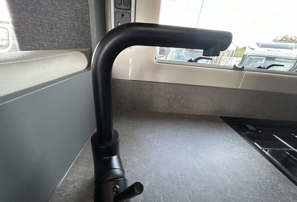 AUTOTRAIL  F-LINE F70 