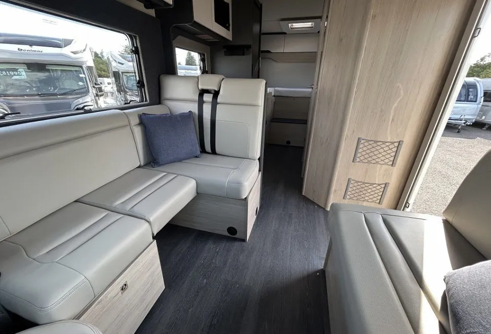 AUTOTRAIL  F-LINE F70 