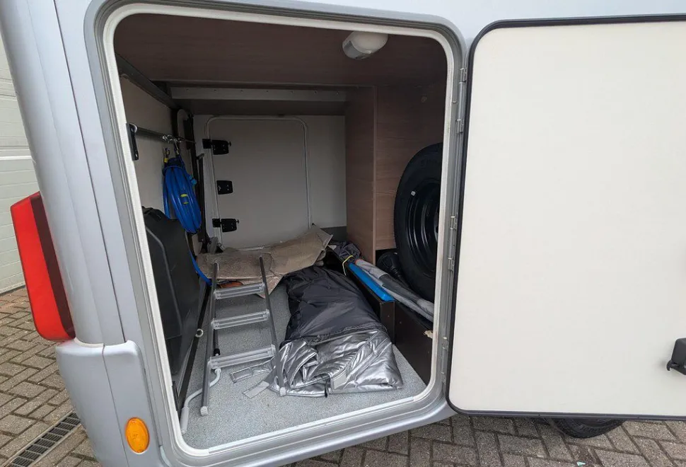 BURSTNER  IXEO 690G 2019-06-03