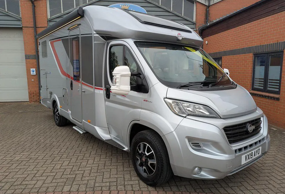 BURSTNER  IXEO 690G 2019-06-03