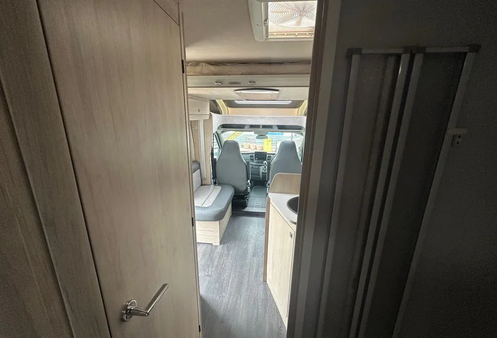 AUTOTRAIL  F-LINE F74 2023-10-11
