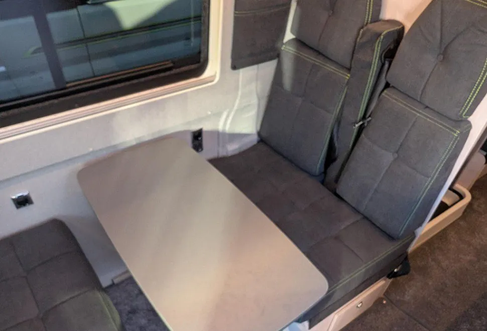 AUTO SLEEPERS  ACTIVE FL635 