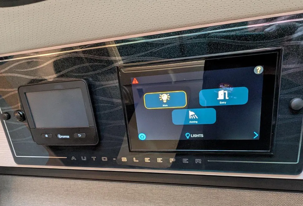 AUTO SLEEPERS  ACTIVE FL635 