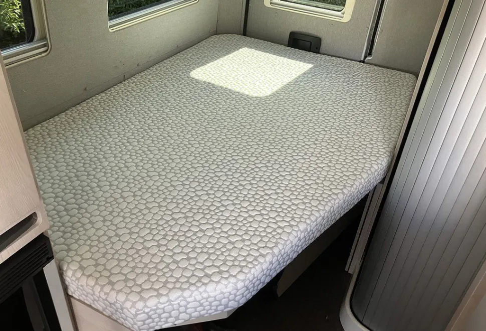 AUTO SLEEPERS  ACTIVE KB635 P 