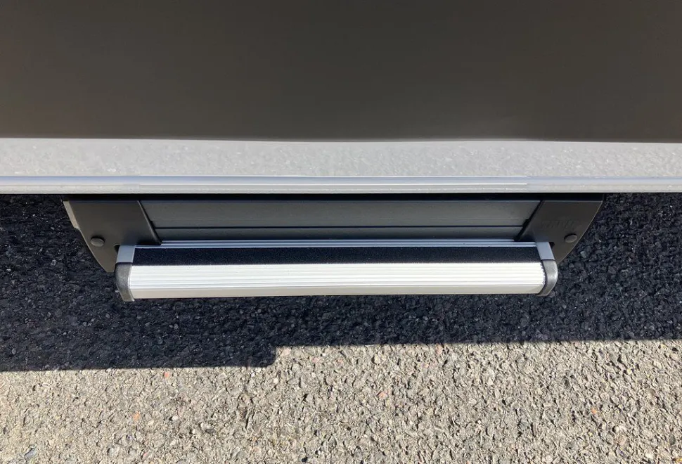 AUTO SLEEPERS  ACTIVE KB635 P 