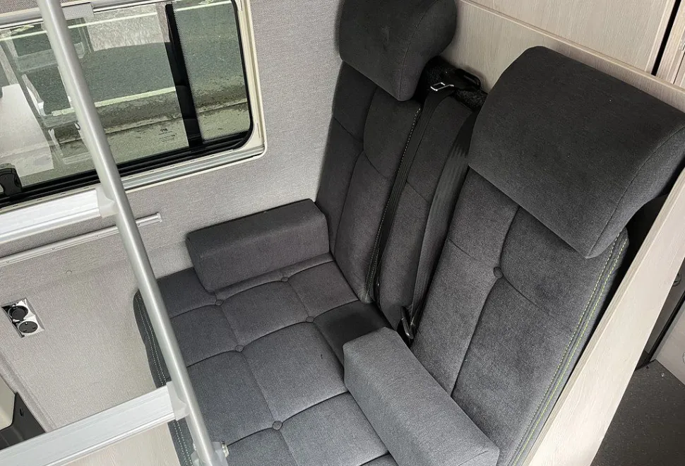 AUTO SLEEPERS  ACTIVE KB635 