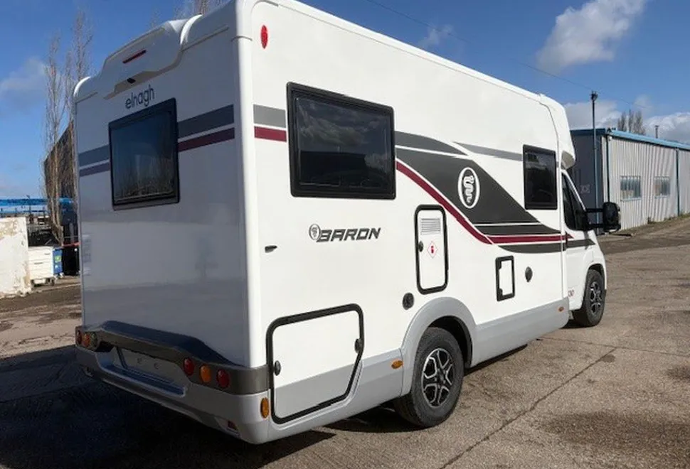 ELNAGH  BARON 530 
