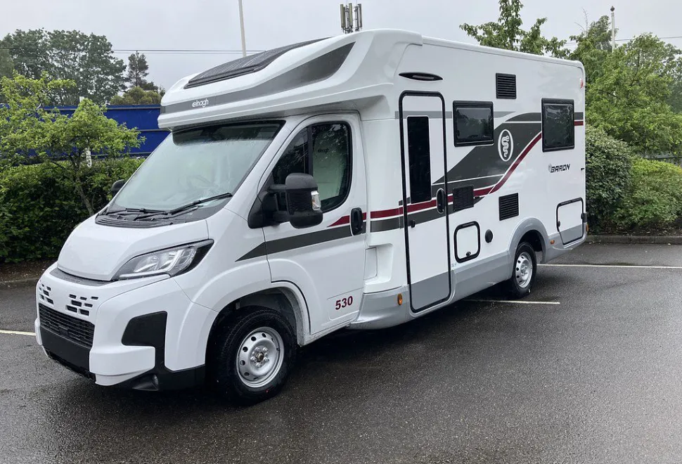 ELNAGH  BARON 530 