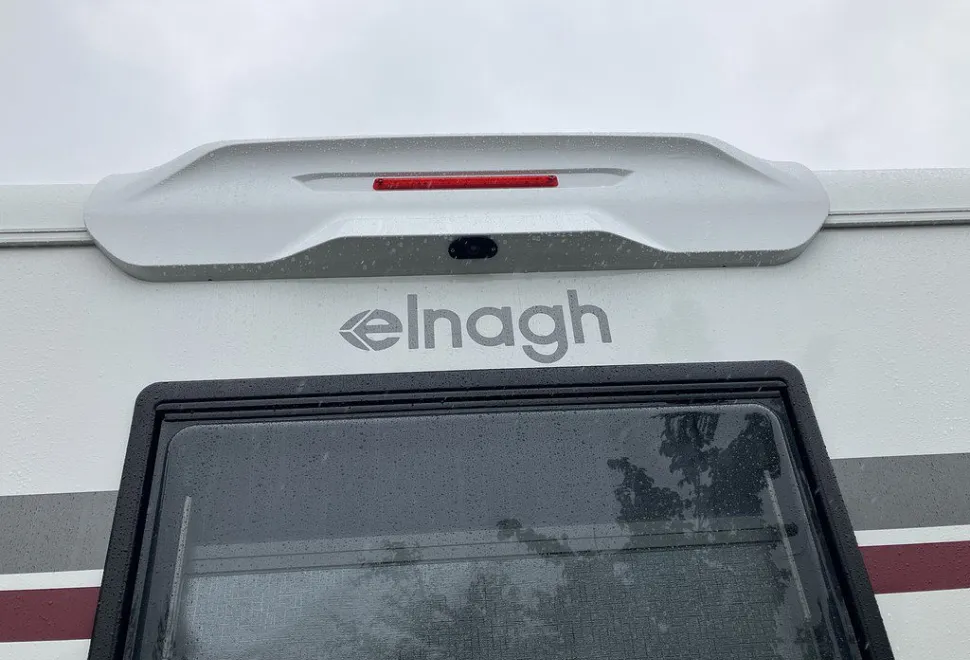 ELNAGH  BARON 530 