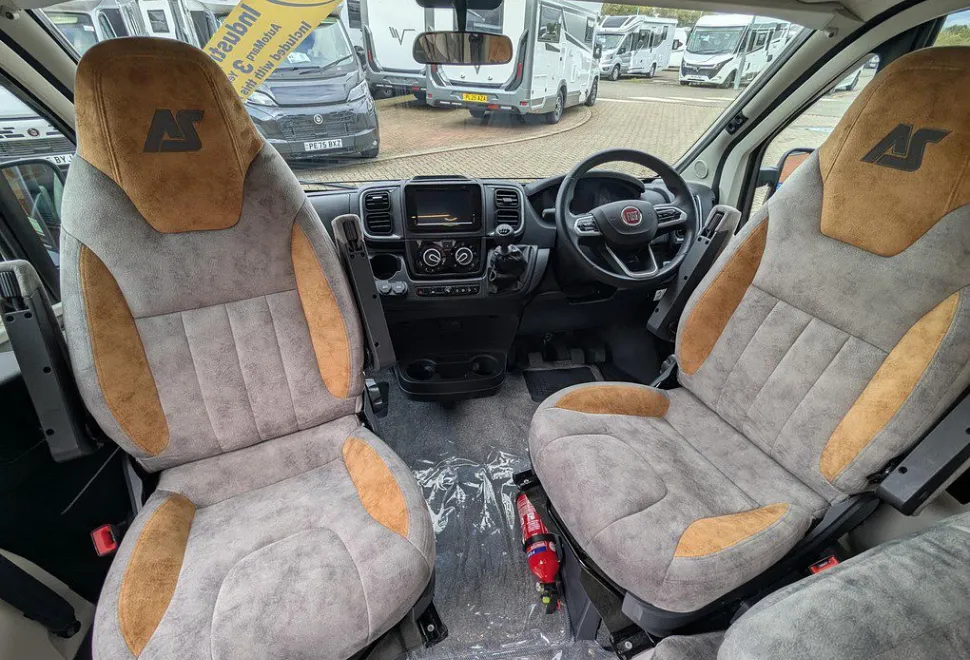 AUTO SLEEPERS  KEMERTON XL 2025-02-20