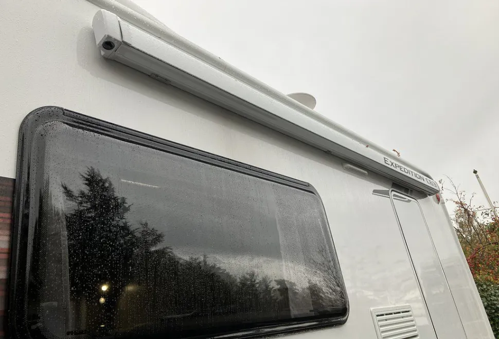 AUTOTRAIL  EXPEDITION C63 