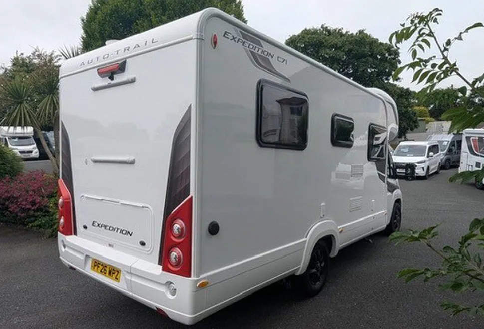 AUTOTRAIL  EXPEDITION C71 2026-06-12