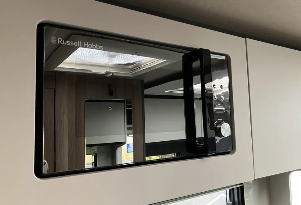 AUTOTRAIL  EXCEL 690T 2026-03-01