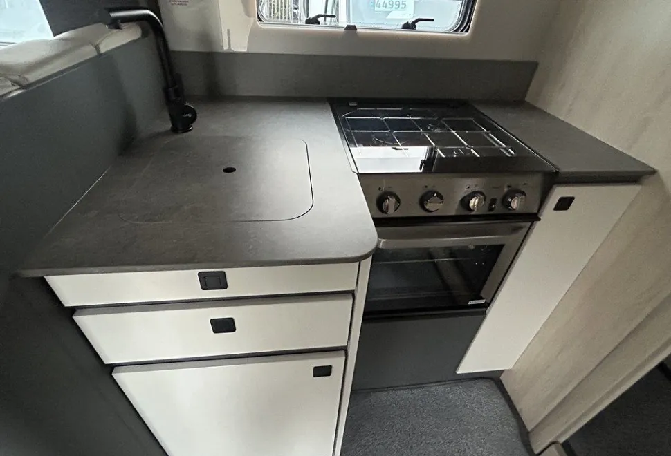 AUTOTRAIL  F-LINE F60 2026-03-01