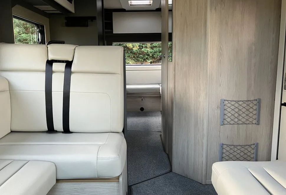 AUTOTRAIL  F-LINE F72 