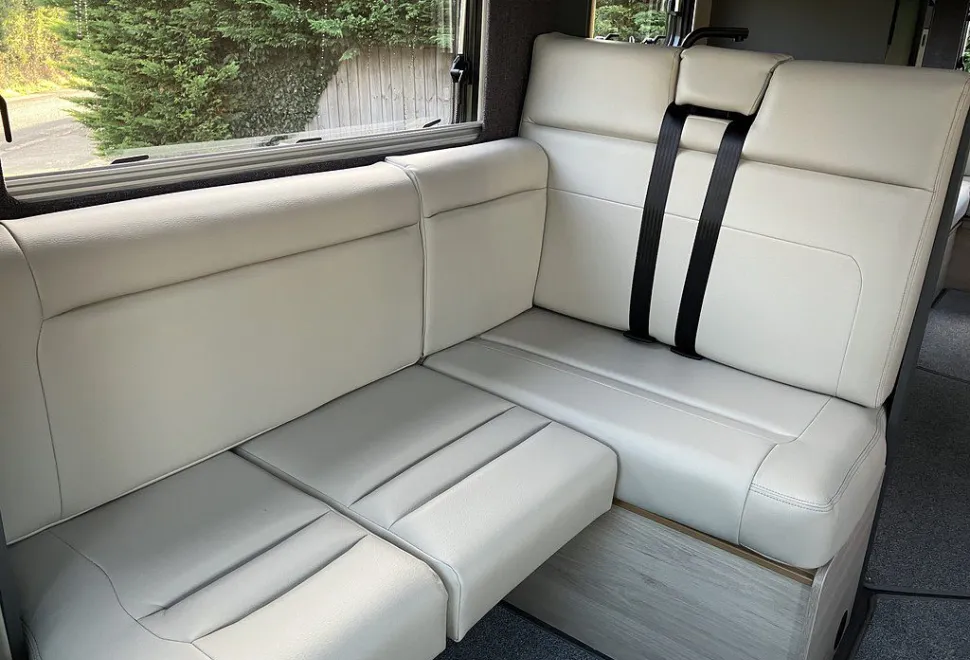 AUTOTRAIL  F-LINE F72 
