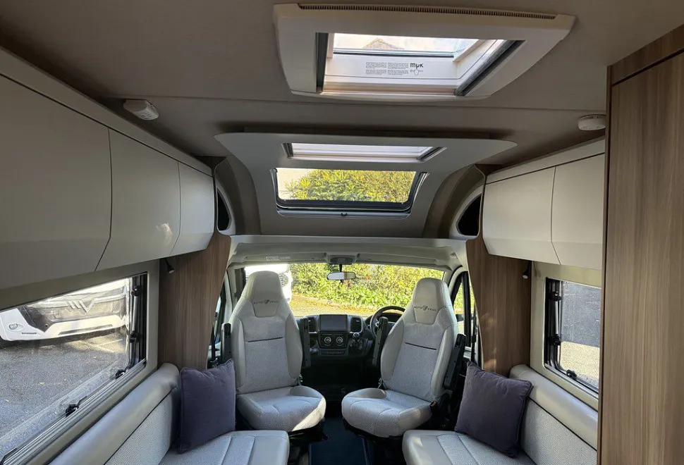 AUTOTRAIL  IMALA 615 