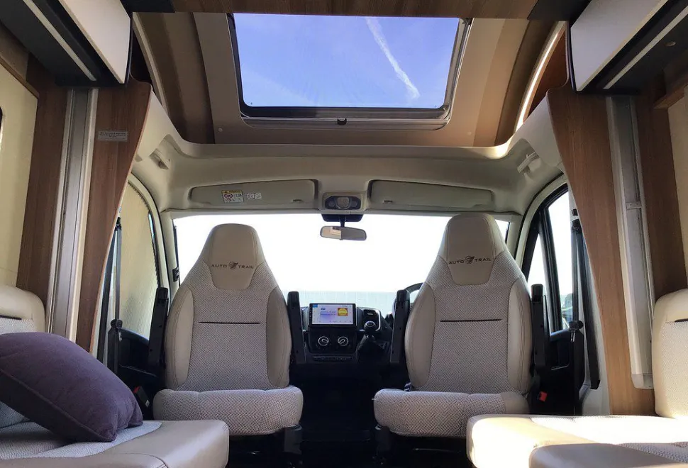 AUTOTRAIL  IMALA 736 