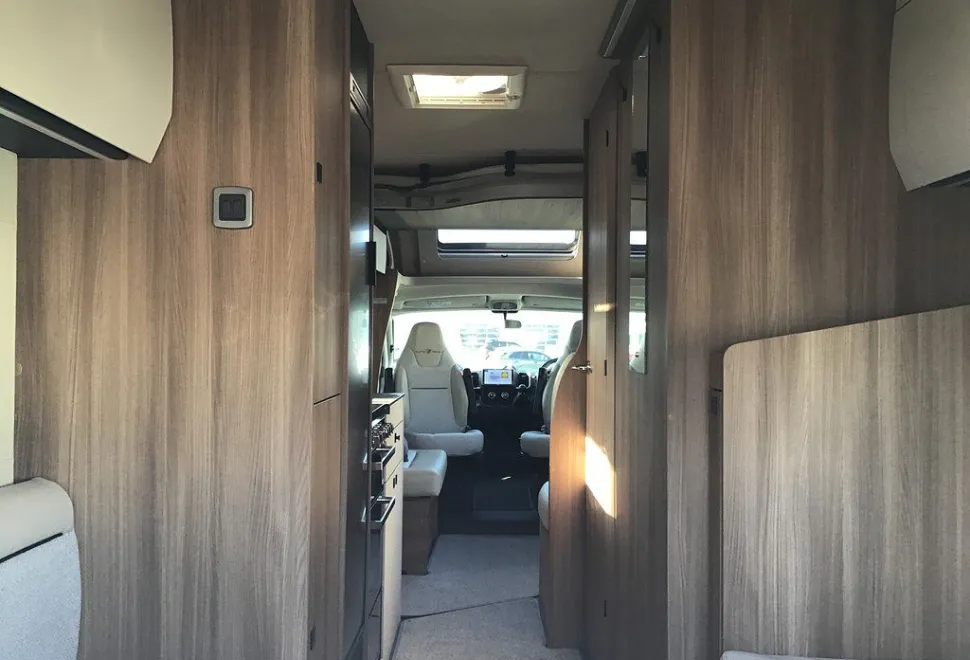 AUTOTRAIL  IMALA 736 