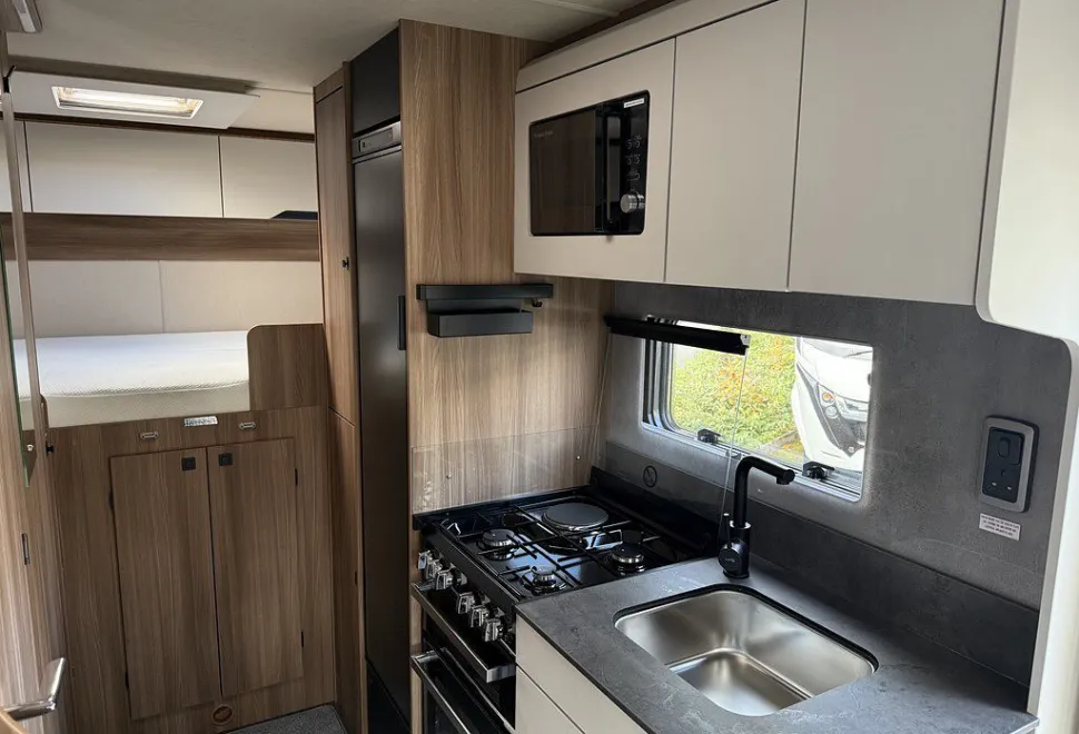 AUTOTRAIL  IMALA 736G 2026-03-01