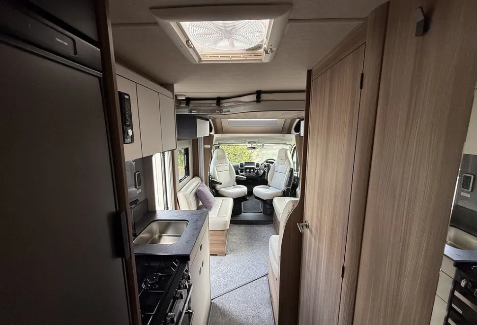 AUTOTRAIL  IMALA 736G 2026-03-01