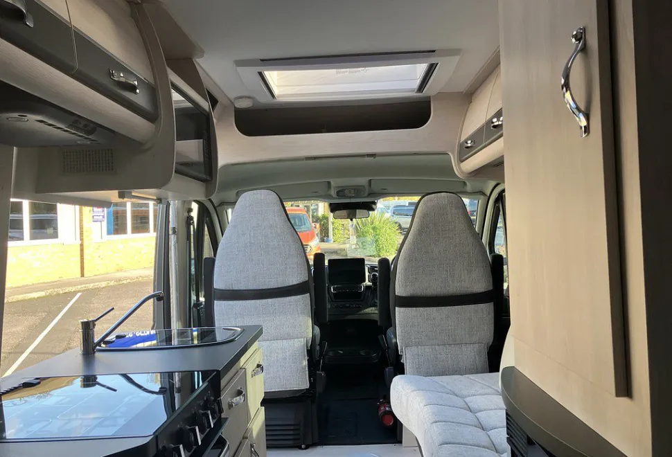 AUTO SLEEPERS  KINGHAM 