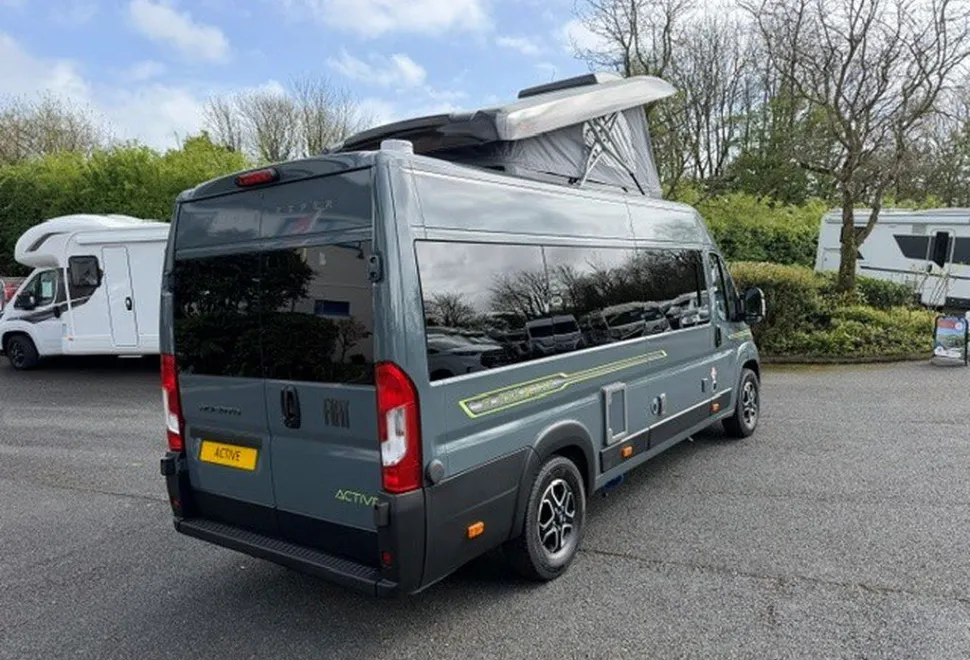 AUTO SLEEPERS  ACTIVE FL635 P 