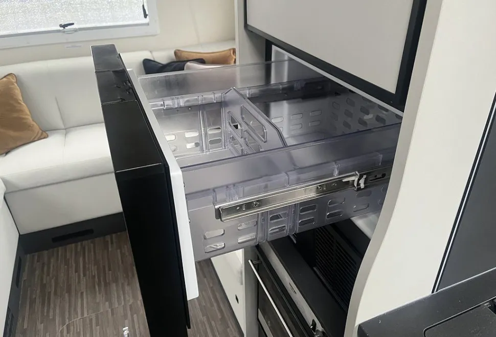 MOBILVETTA  K-YACHT T-LINE 80 2026-03-01