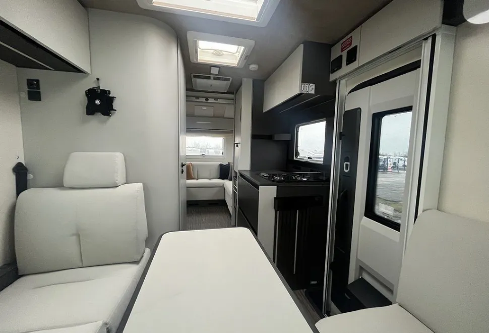 MOBILVETTA  K-YACHT T-LINE 80 2026-03-01