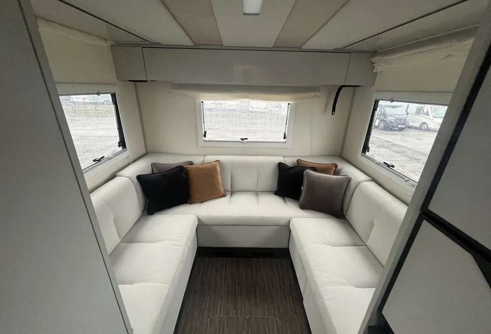 MOBILVETTA  K-YACHT T-LINE 80 2026-03-01