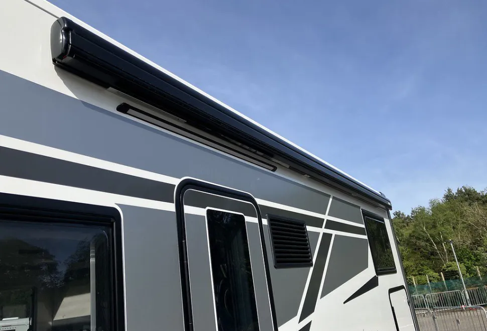 MOBILVETTA  K-YACHT T-LINE 86 