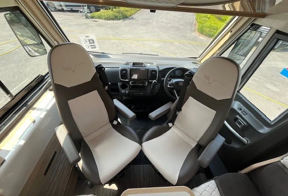MOBILVETTA  K-YACHT T-LINE 90 