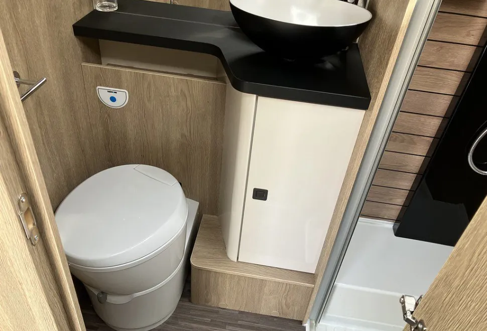 MOBILVETTA  K-YACHT T-LINE 95 