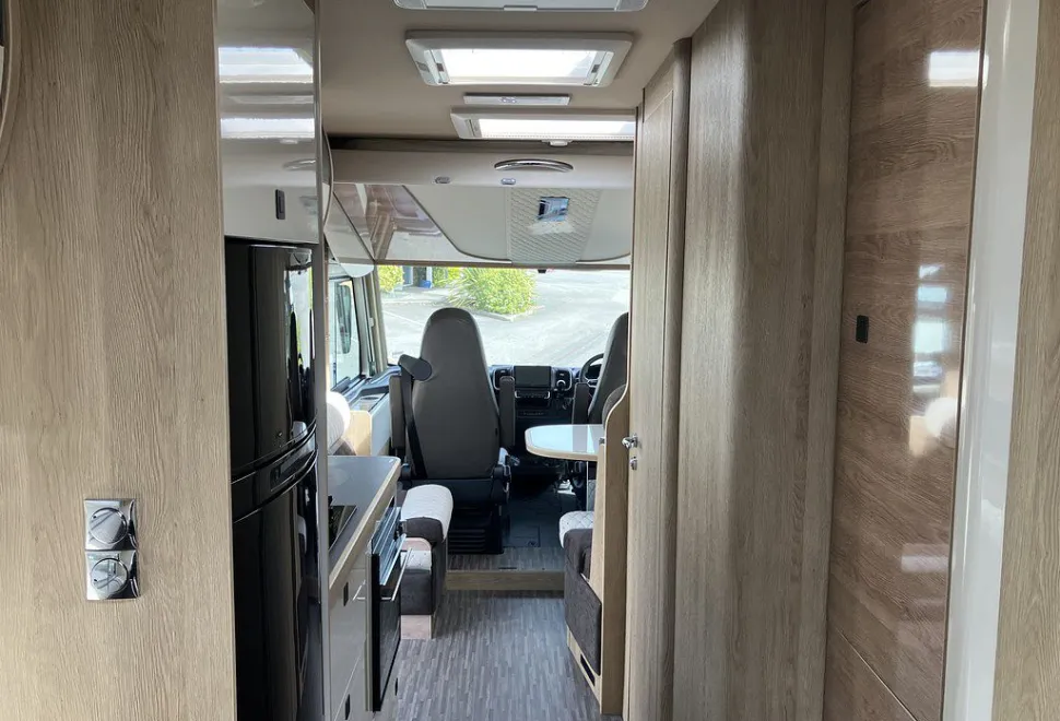 MOBILVETTA  K-YACHT T-LINE 95 