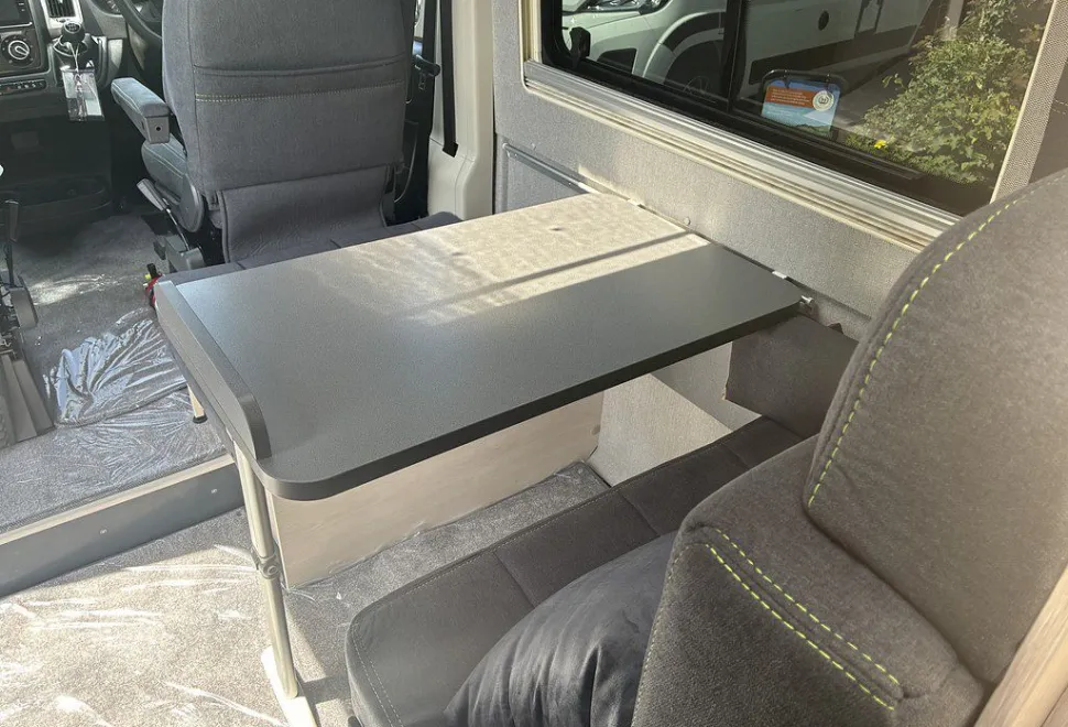 AUTO SLEEPERS  ACTIVE FG635 
