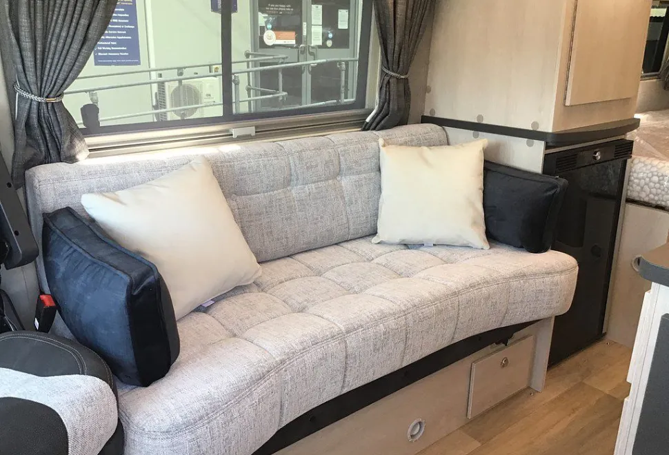 AUTO SLEEPERS  KINGHAM 
