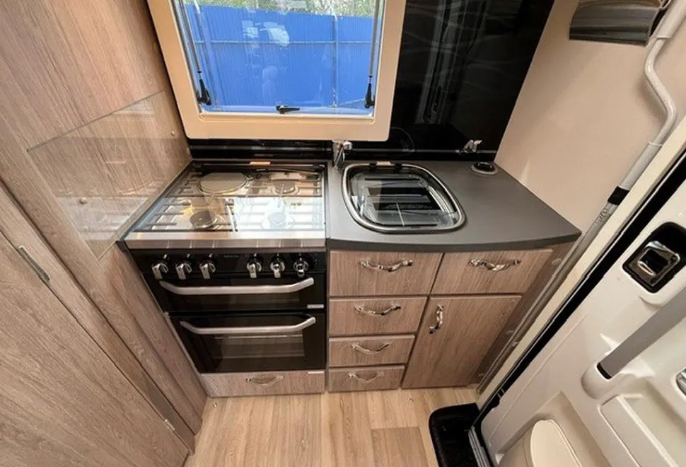 AUTO SLEEPERS  NUEVO EK PLUS 