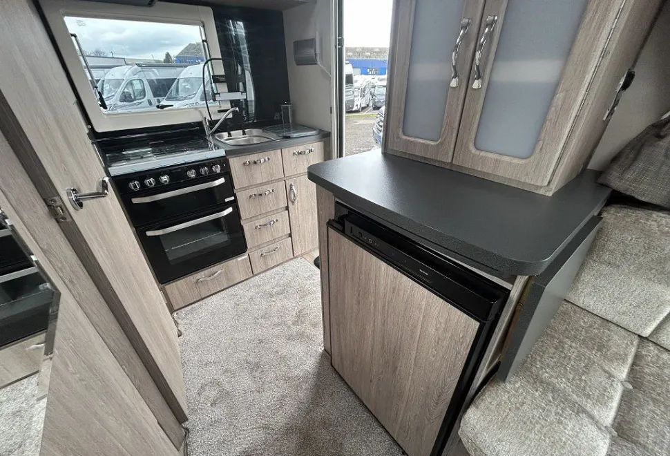 AUTO SLEEPERS  NUEVO EK PLUS 