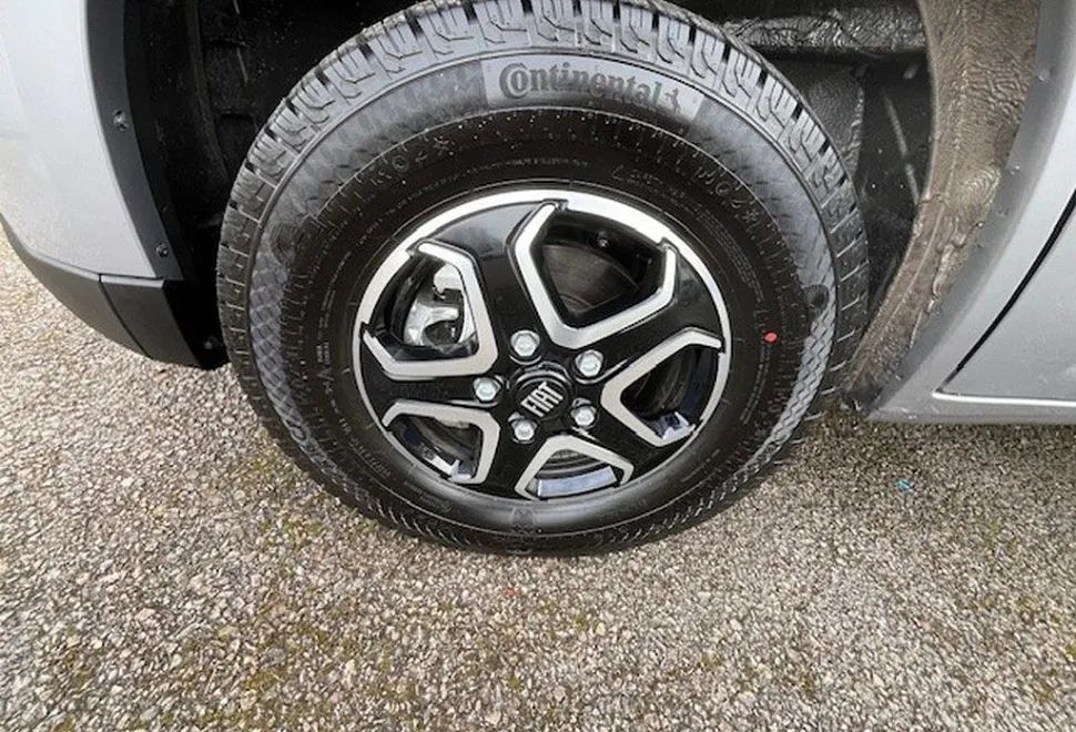 AUTO SLEEPERS  BROADWAY FB 