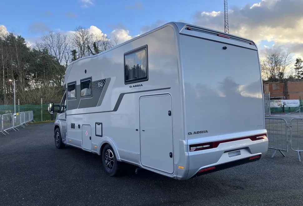 ADRIA  CORAL 60Y DL 