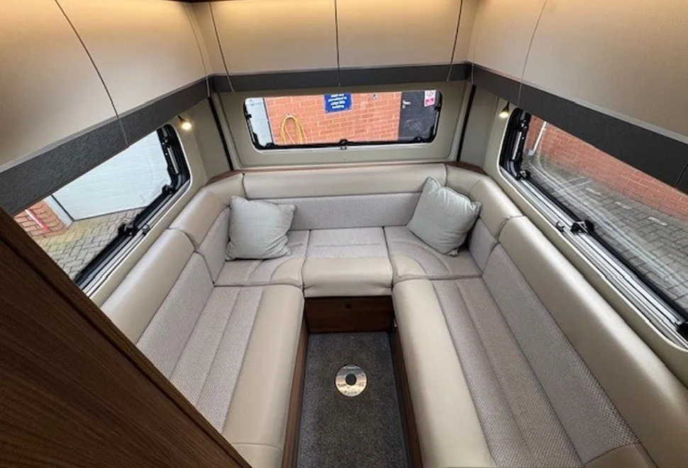 AUTOTRAIL  V-LINE 636 SPORT 