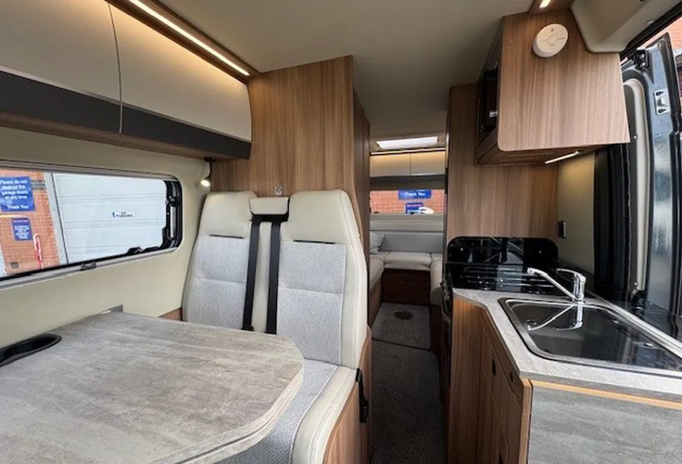 AUTOTRAIL  V-LINE 636 SPORT 
