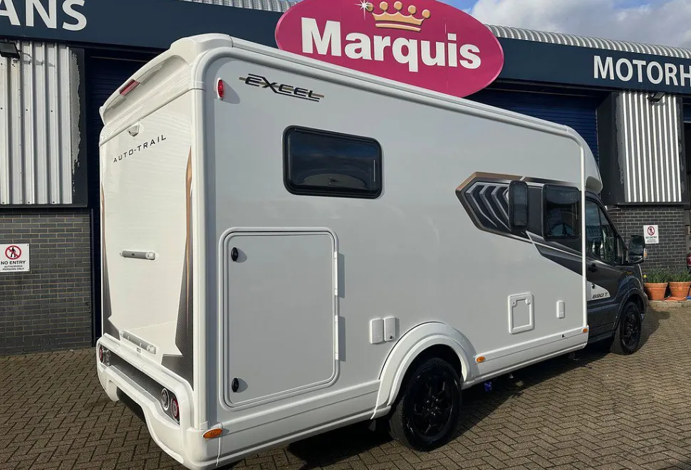 AUTOTRAIL  EXCEL 690T 