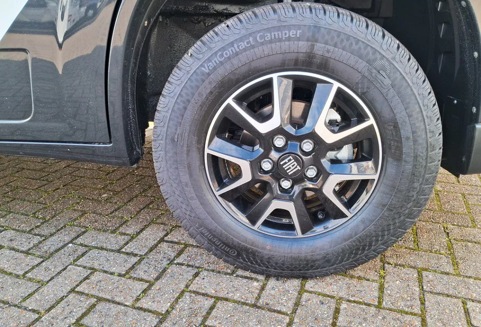 AUTOTRAIL  IMALA 736G 