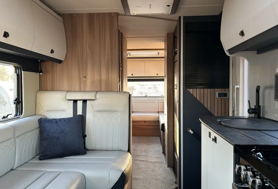AUTOTRAIL  SCOUT 