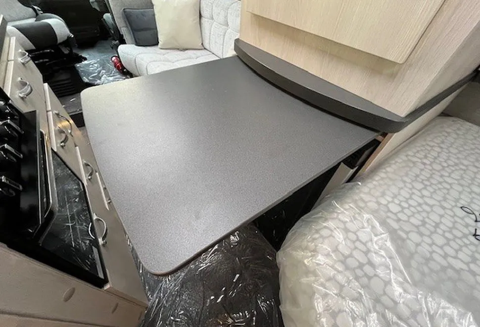 AUTO SLEEPERS  KINGHAM 2026-06-12