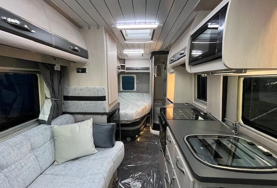 AUTO SLEEPERS  KINGHAM 