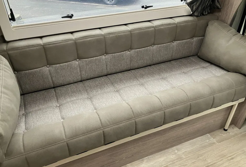 AUTO SLEEPERS  BROADWAY EK LT 2026-03-04