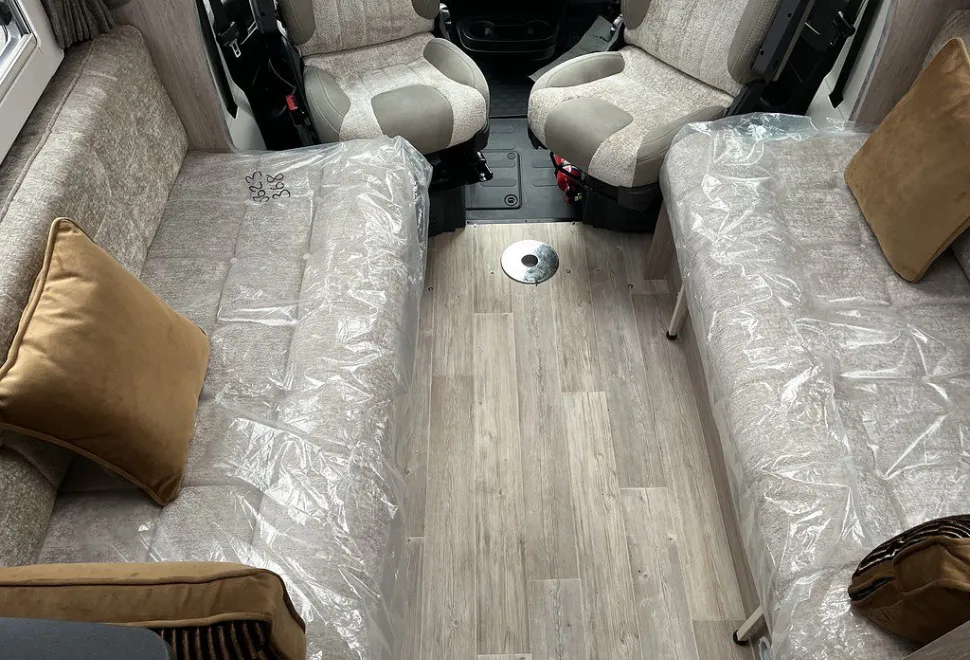 AUTO SLEEPERS  BROADWAY EB 